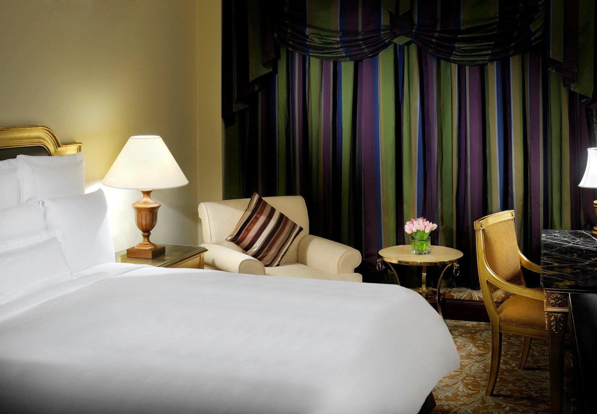Jw Marriott Hotel Kuwait Кувейт Номер фото